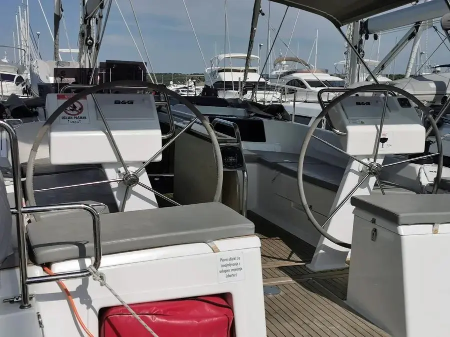 2018 Bimini 455