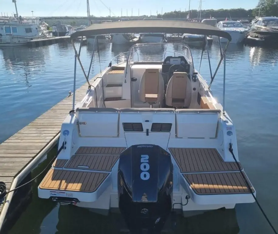 2022 Quicksilver 755 sundeck