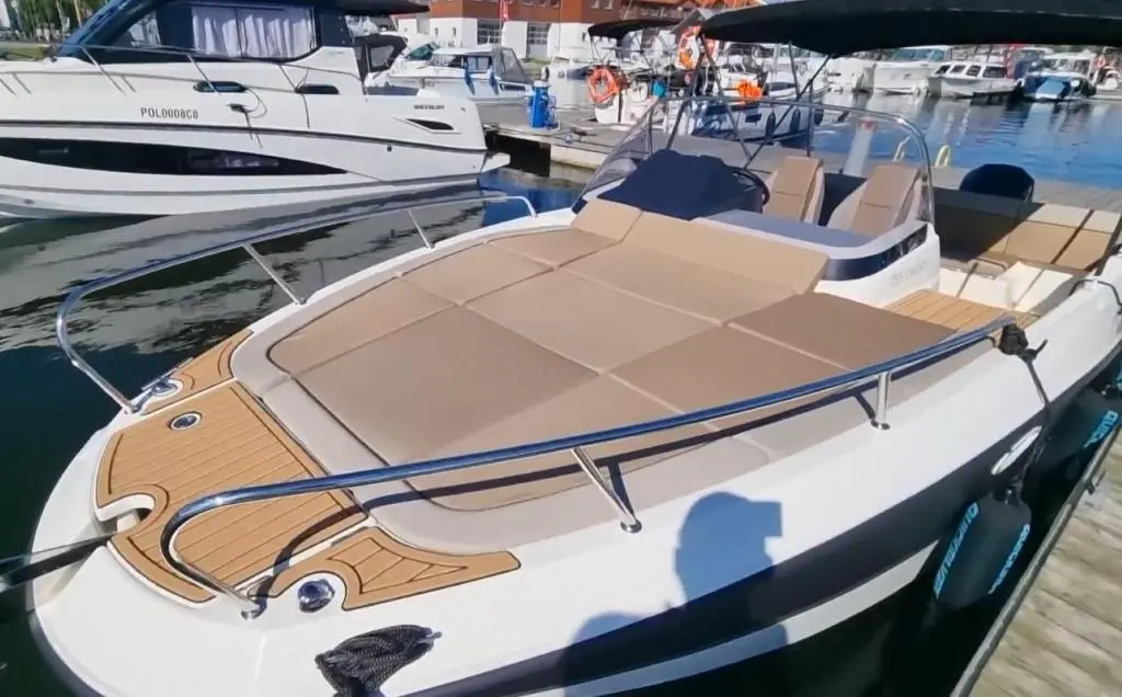 2022 Quicksilver 755 sundeck