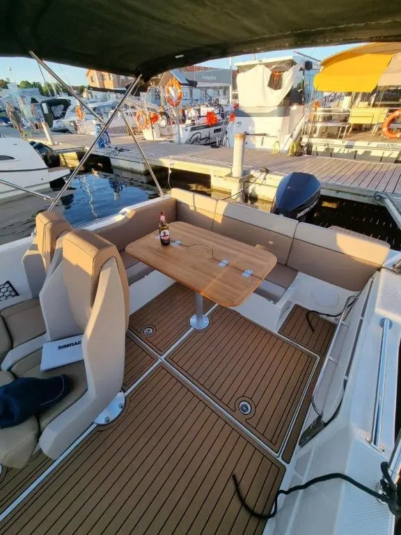 2022 Quicksilver 755 sundeck