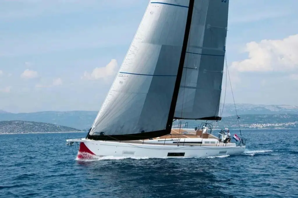 2020 Beneteau first 53