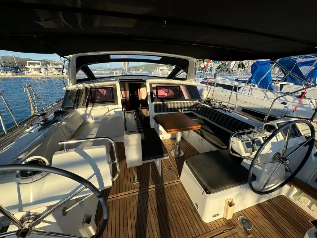 2011 Beneteau sense 50