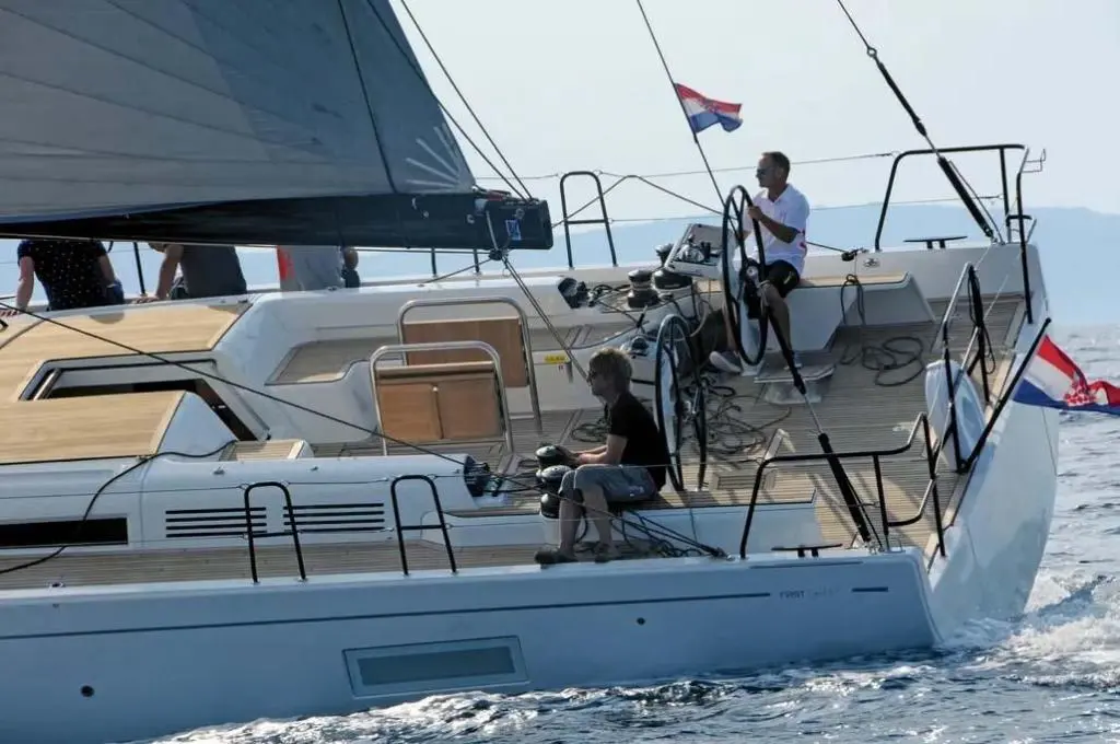 2020 Beneteau first 53