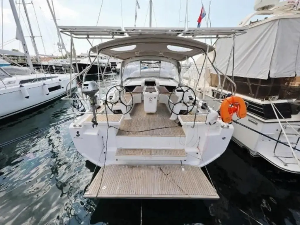 2019 Beneteau oceanis 461