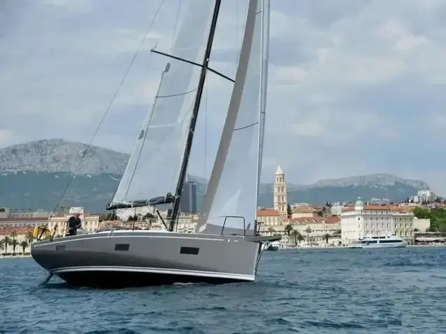 Beneteau First 44