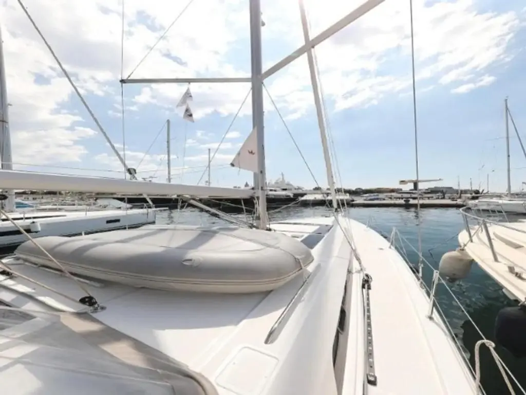 2019 Beneteau oceanis 461