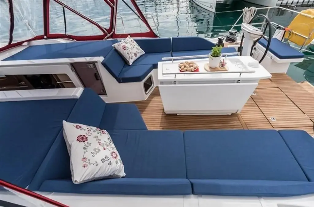 2019 Beneteau oceanis 51.1