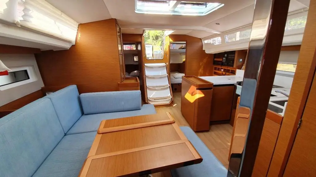 2019 Jeanneau sun odyssey 440