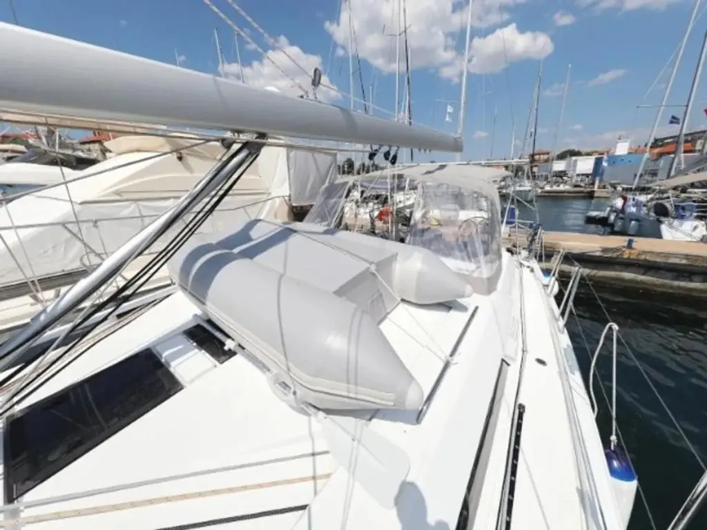 2019 Beneteau oceanis 461