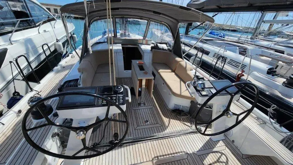 2022 Beneteau first 44