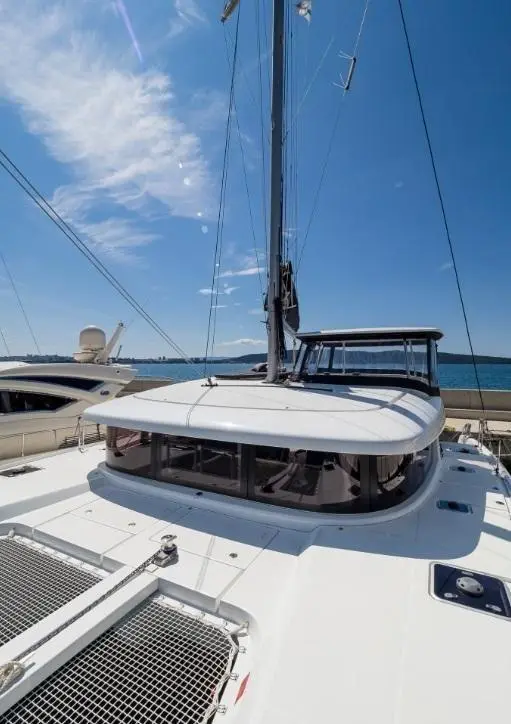 2019 Lagoon 42