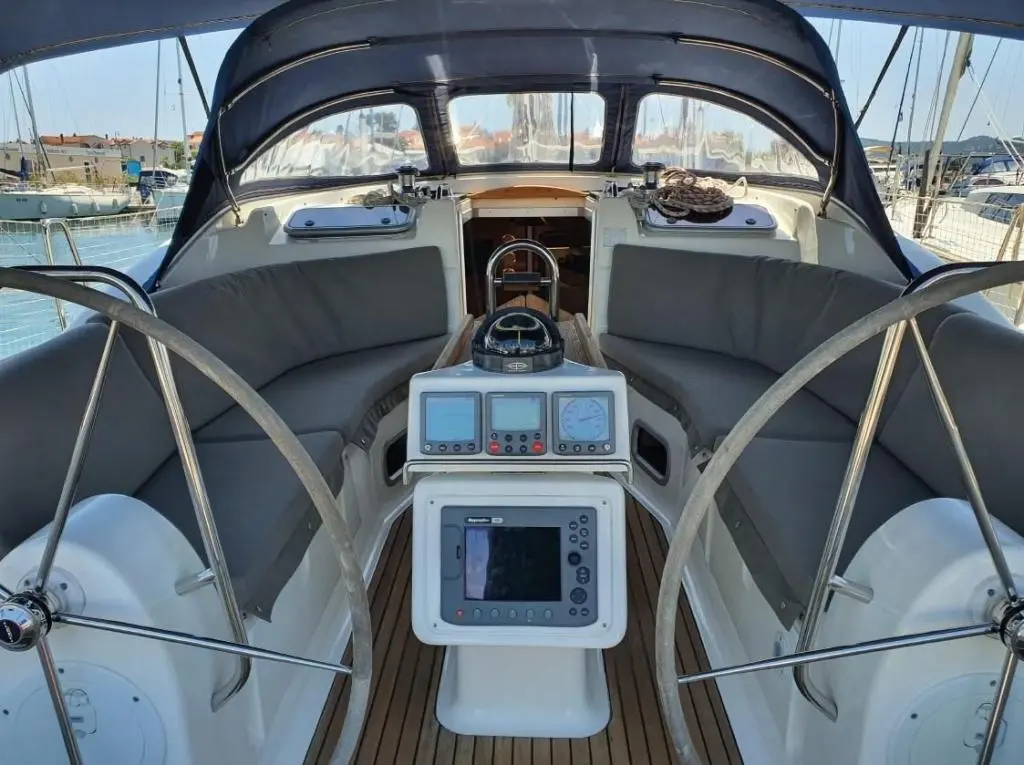 2007 Bavaria vision 44