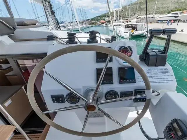 Fountaine Pajot Saona 47