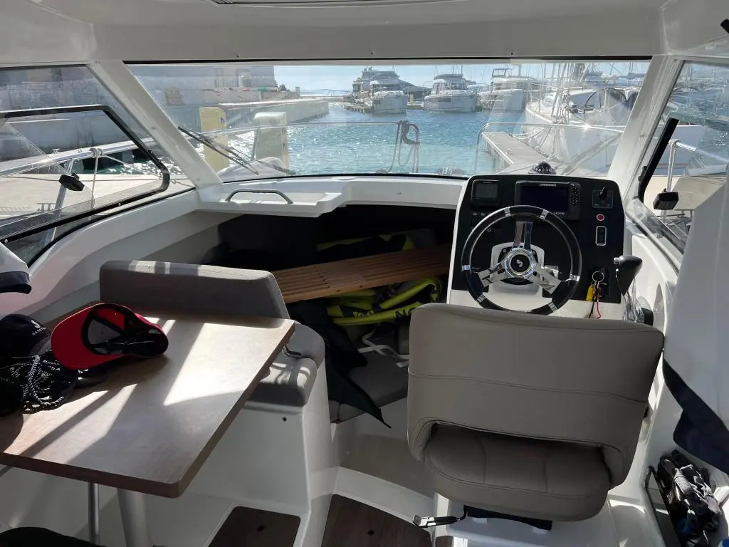 2018 Beneteau antares 7