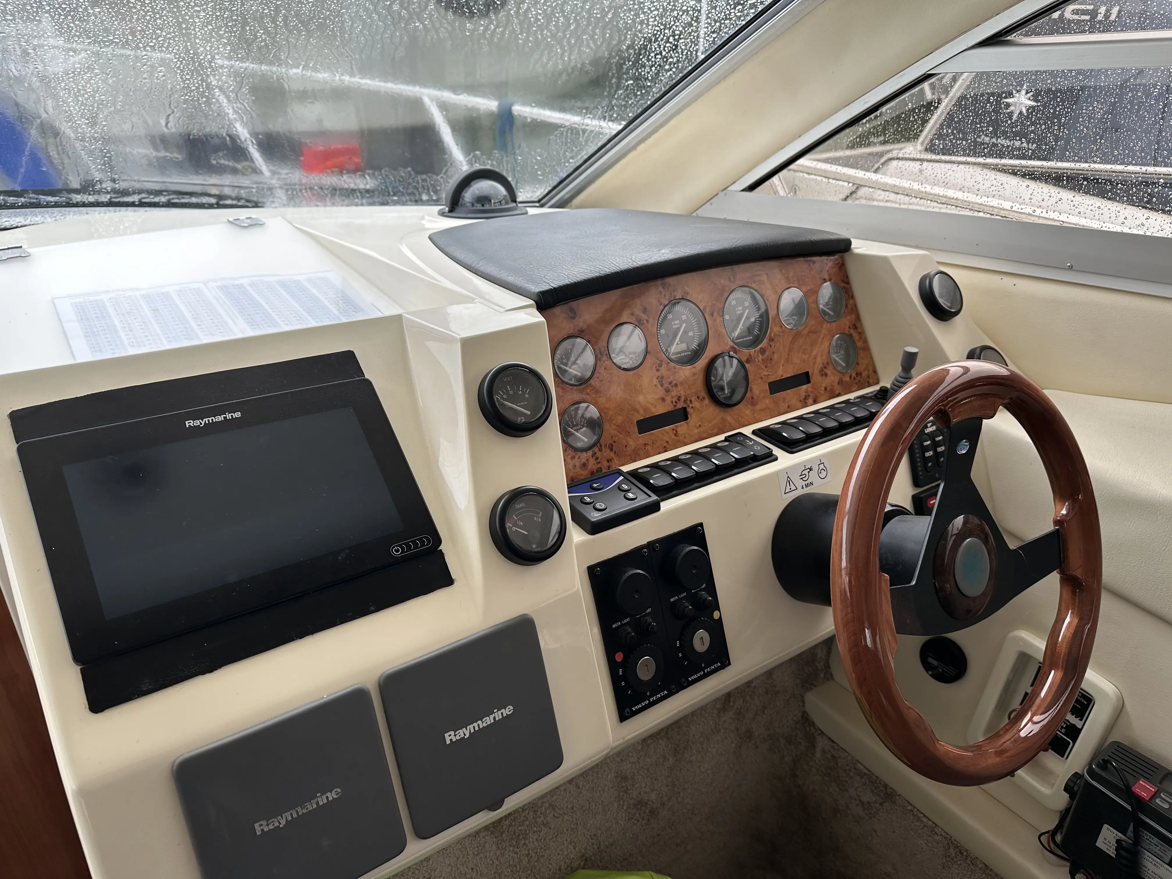 2004 Sealine f 34