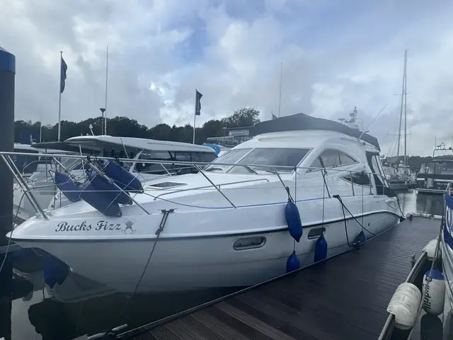 Sealine F34