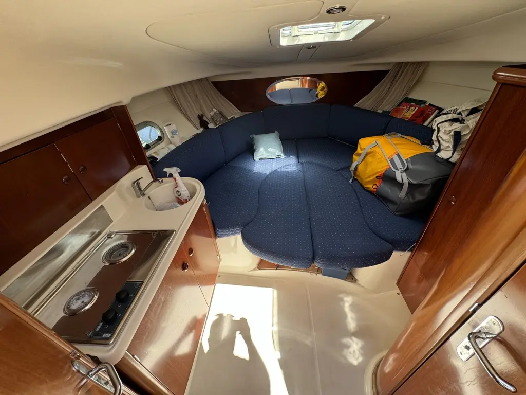 2003 Jeanneau leader 805