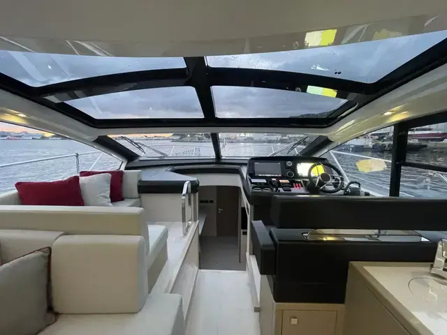 Sunseeker Predator 50