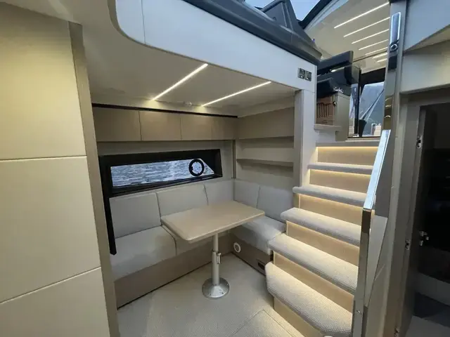 Sunseeker Predator 50