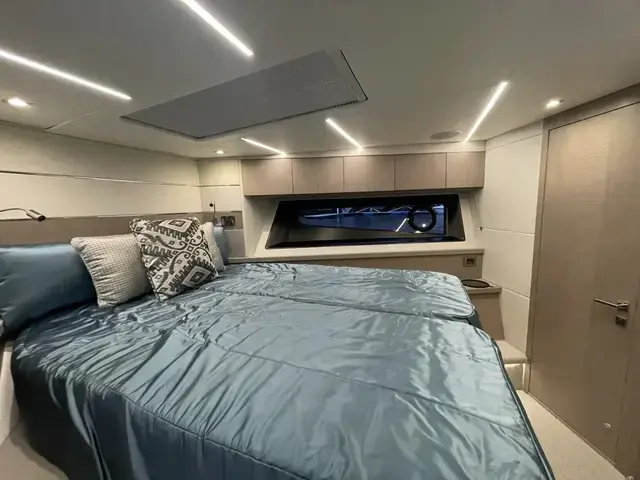 Sunseeker Predator 50