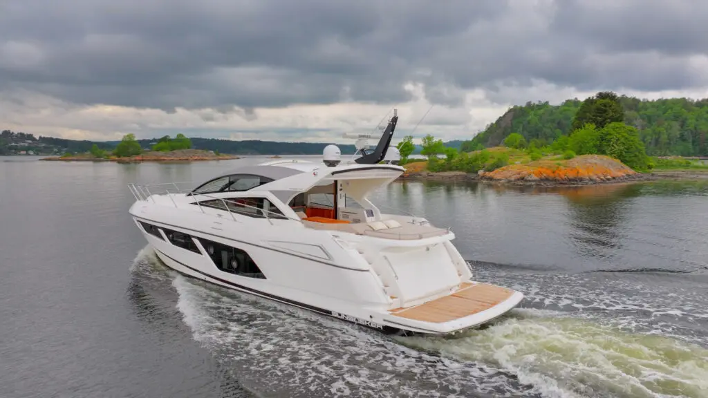 2016 Sunseeker predator 57