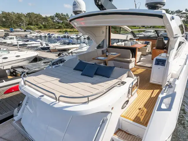 Sunseeker Predator 57