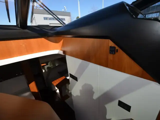 Sunseeker Predator 60 Evo