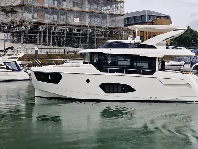 Absolute Navetta 48