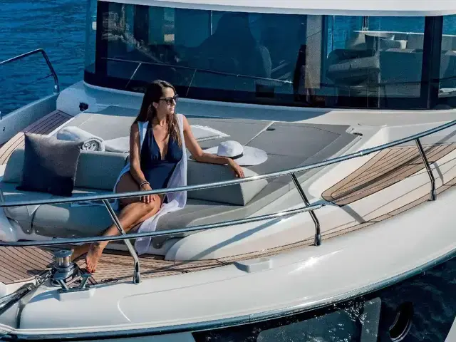 Absolute Navetta 48