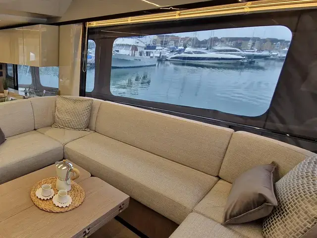 Absolute Navetta 48