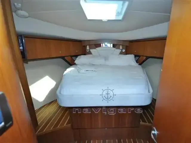 Tiara Yachts 4300 Sovran