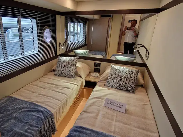 Absolute Navetta 48