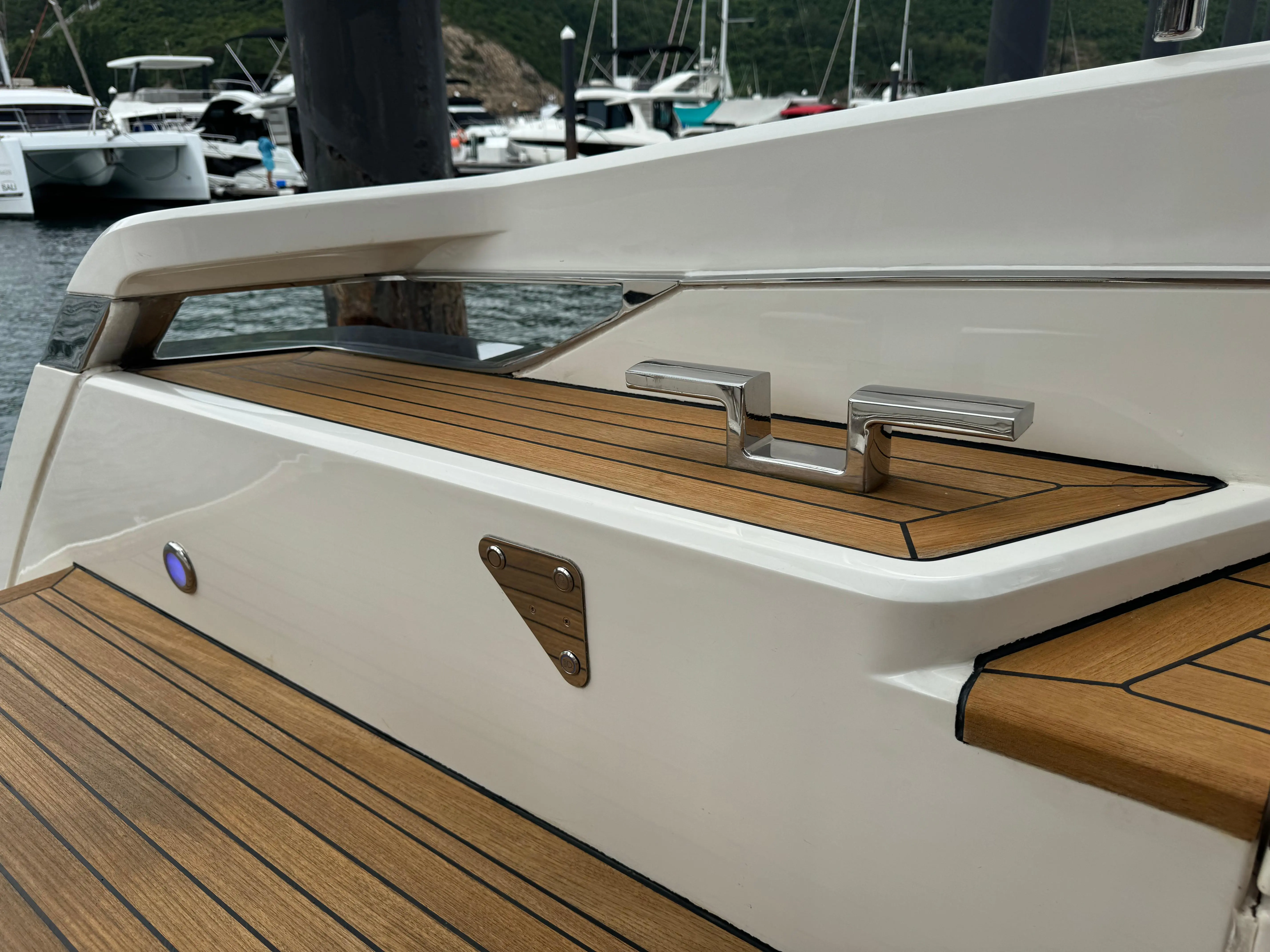 2018 Fairline squadron 53