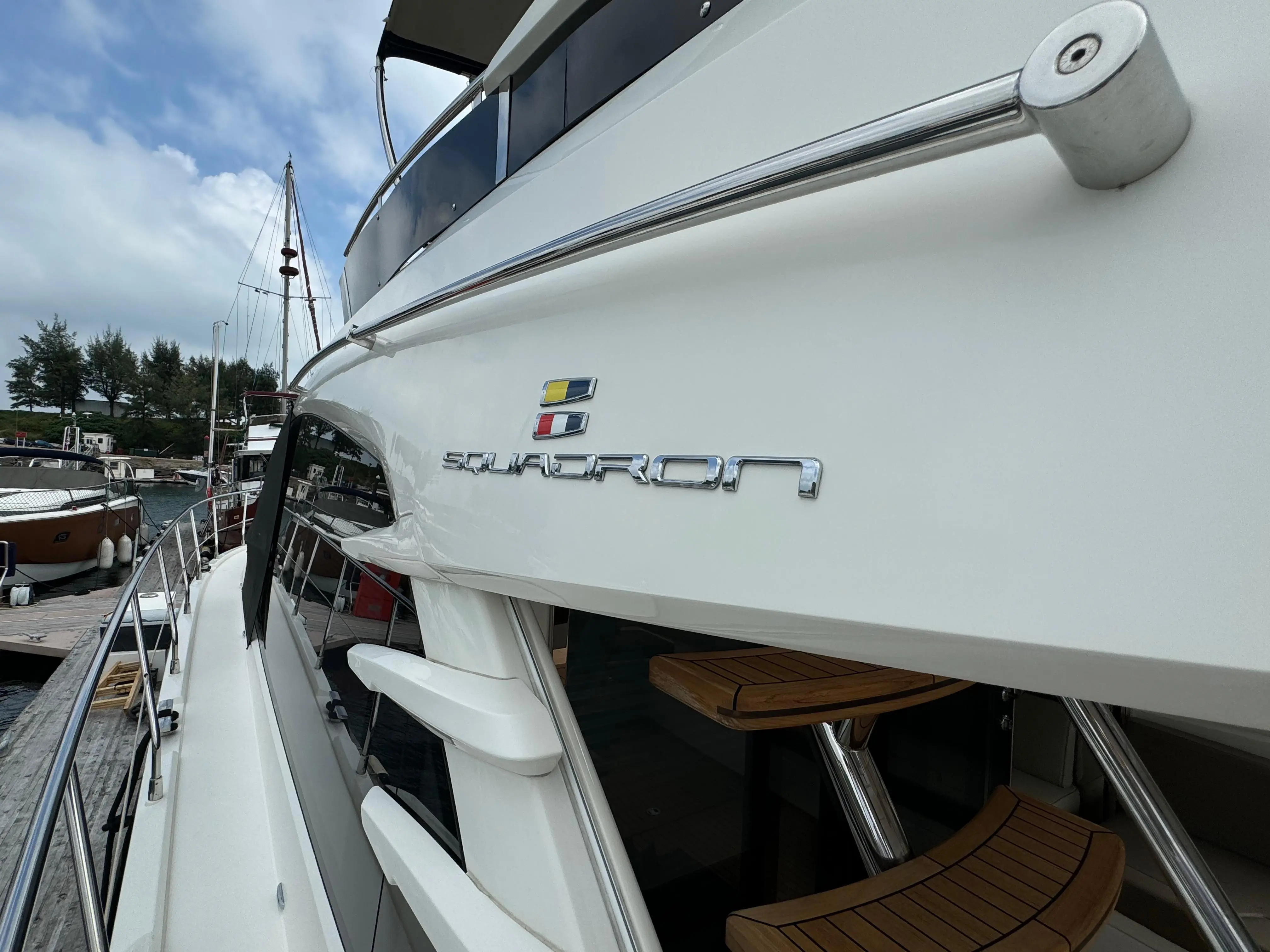 2018 Fairline squadron 53