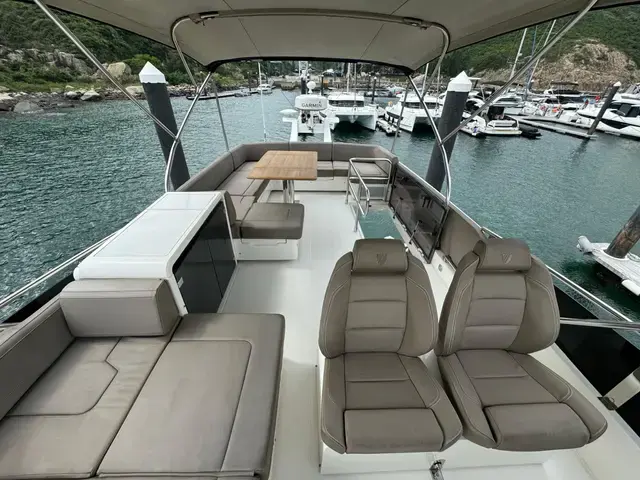 Fairline Squadron 53