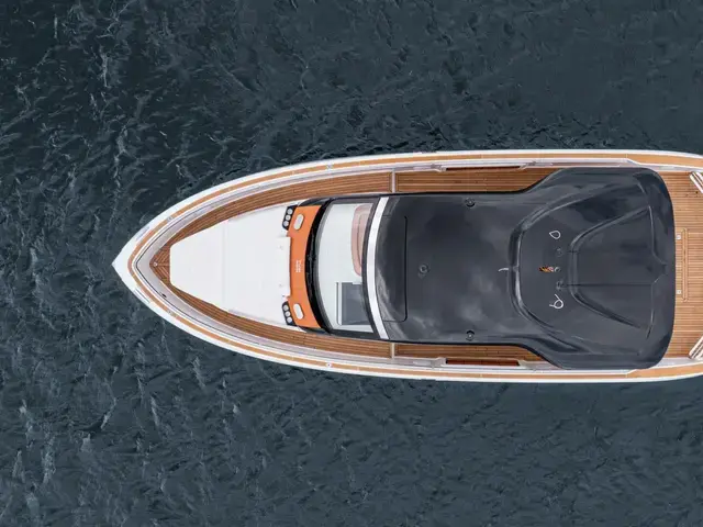 Invictus Boats 42