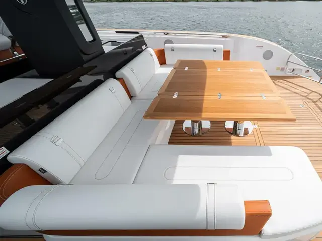 Invictus Boats 42