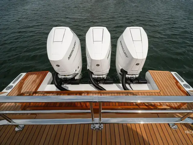 Invictus Boats 42