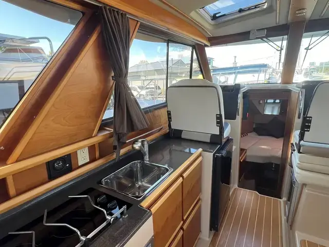 Cutwater 28 Luxury Edition