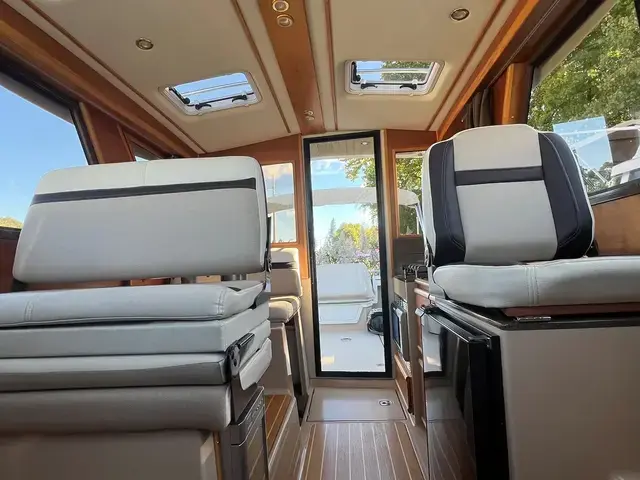 Cutwater 28 Luxury Edition