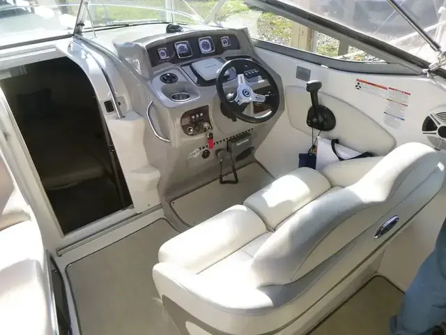 Chaparral 250 Signature