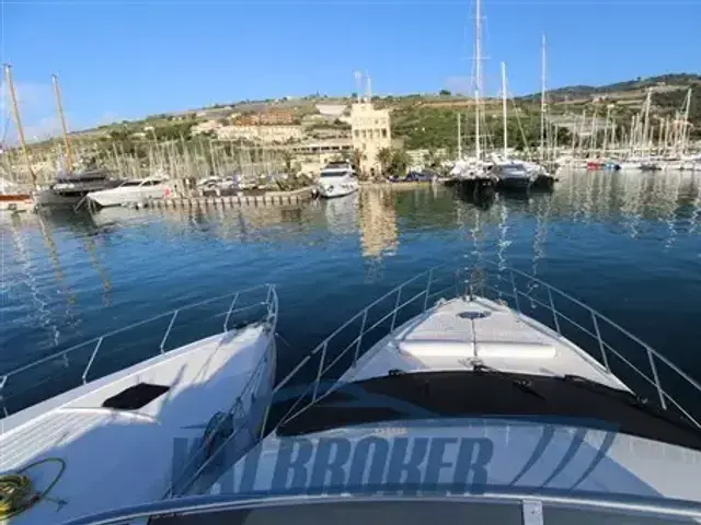 Azimut 55