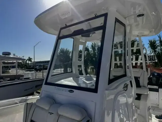 Tidewater Boats 292 CC Adventure