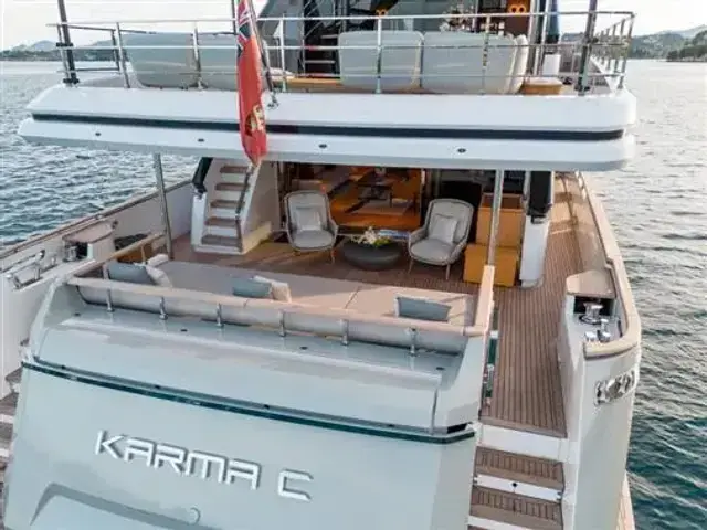 Custom Line Navetta 30