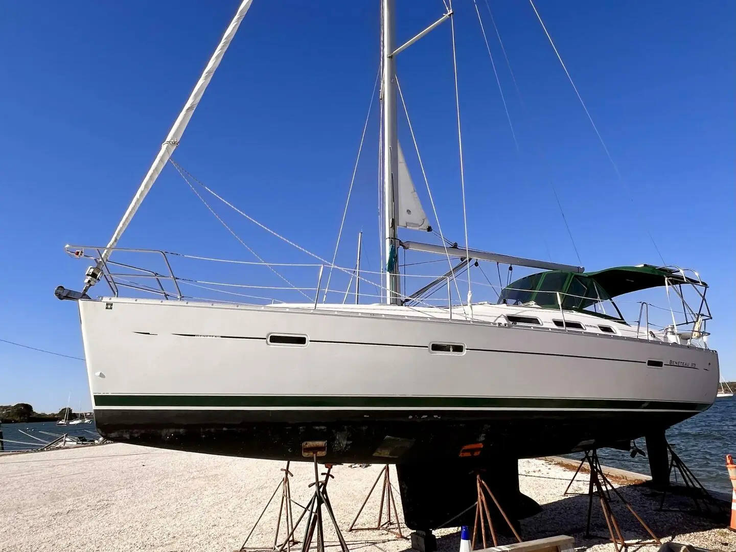 2005 Beneteau oceanis 37