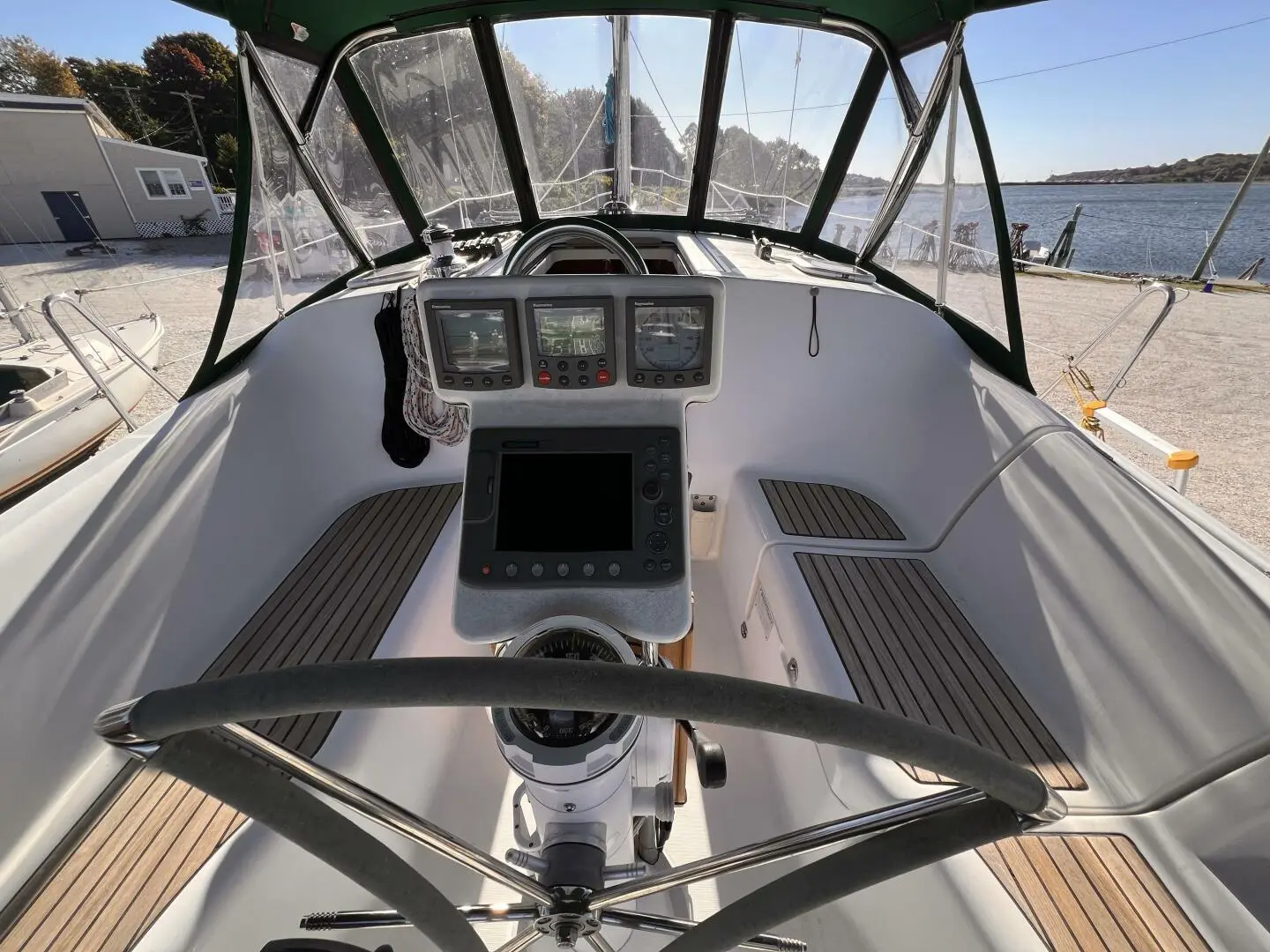 2005 Beneteau oceanis 37