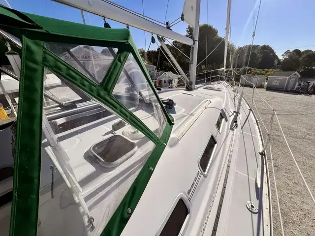 Beneteau Oceanis 37