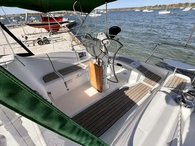 Beneteau Oceanis 37