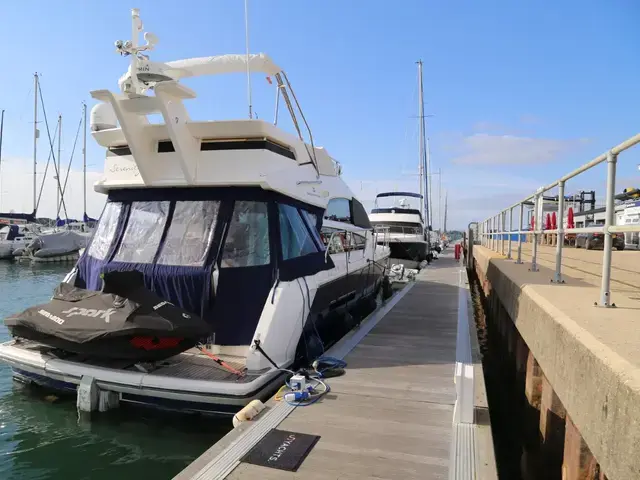 Fairline Squadron 42