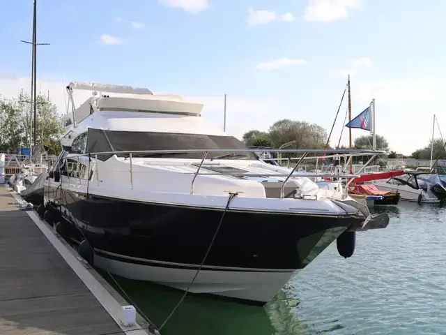 Fairline Squadron 42